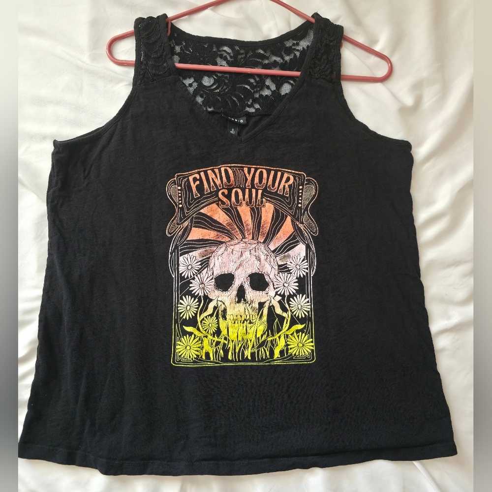 Torrid Graphic Classic Fit Heritage Slub V-Neck Lace Inset Tank